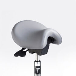 Small      749.30 €